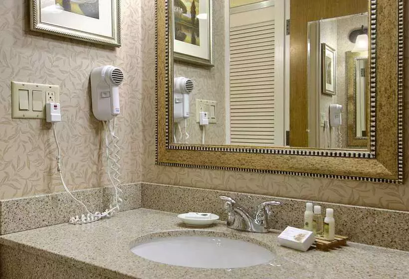 Red Lion Hotel Wenatchee City Center