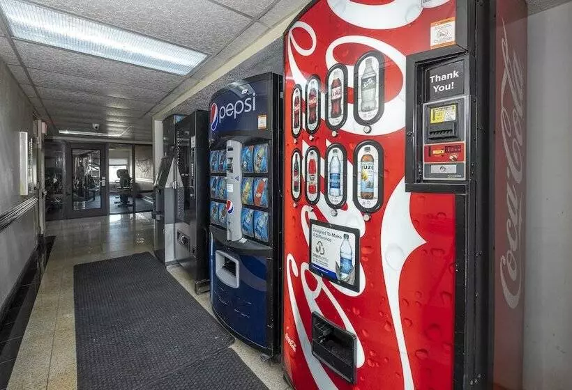 Отель Red Roof Inn Charlotte  University