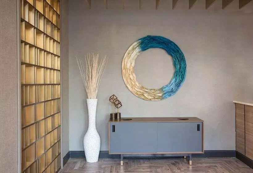 בית מלון כפרי Sheraton Suites Columbus Worthington