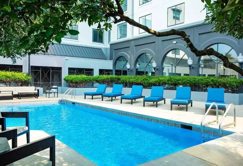 בית מלון כפרי Sheraton Suites Columbus Worthington