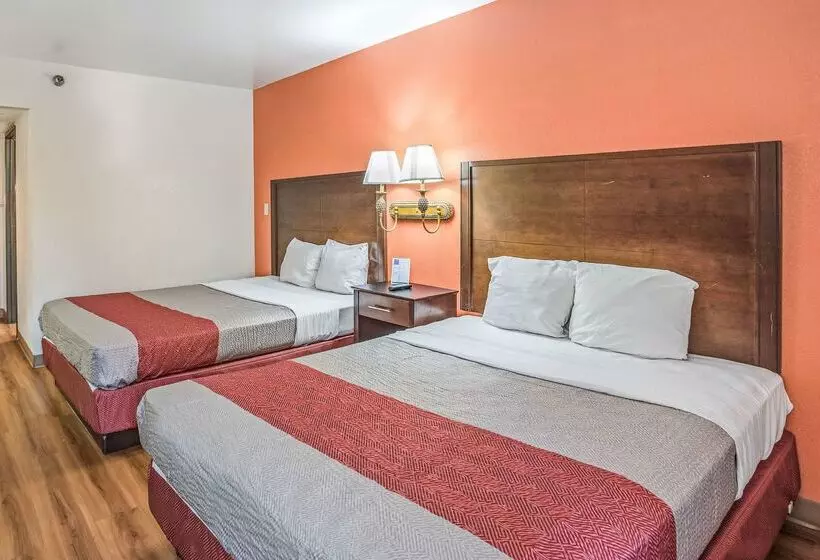 Motel 6 Levittown, Pa   Bensalem