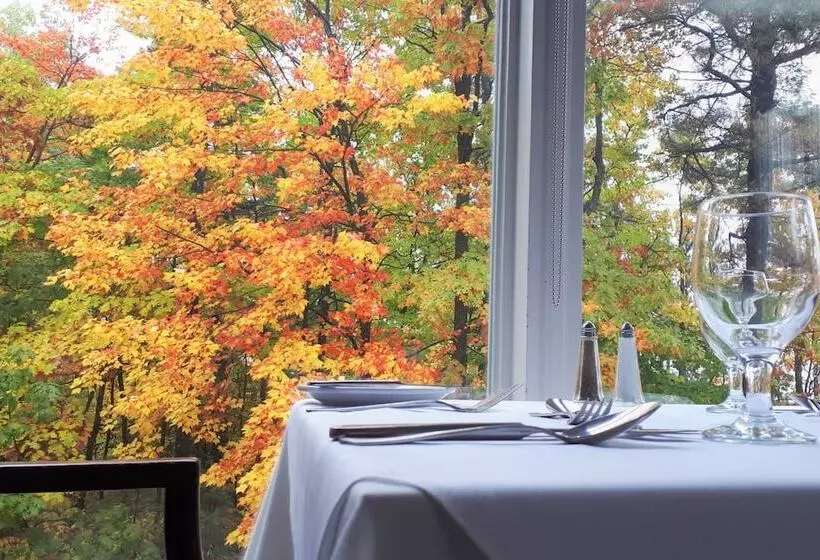 酒店 Auberge De La Montagne Coupée