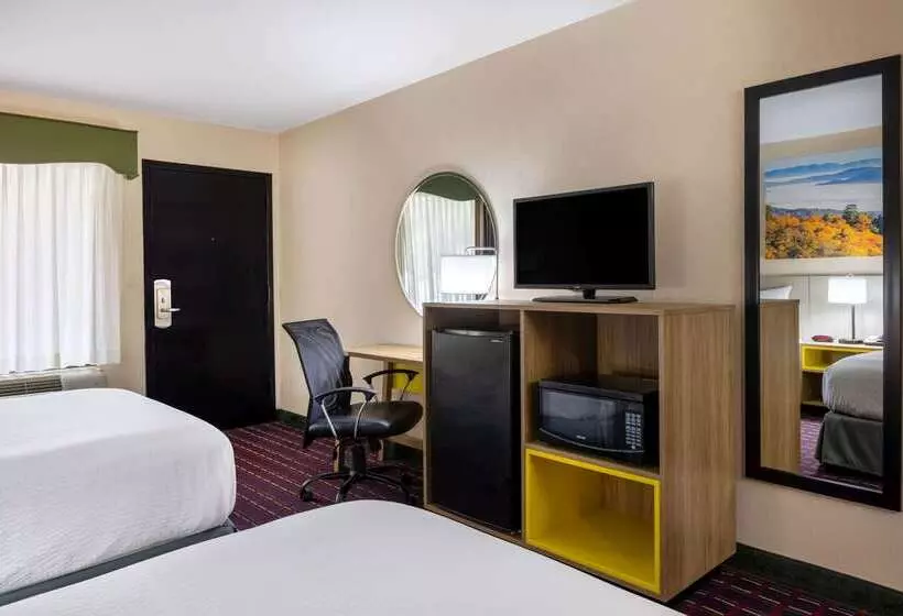 호텔 Days Inn By Wyndham Murphy