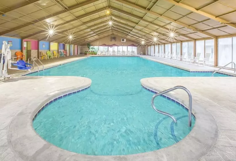 ホテル Days Inn By Wyndham Toledo