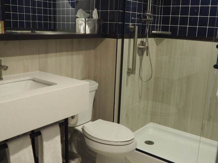 فندق Doubletree By Hilton St. John S Harbourview