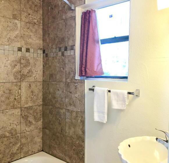 Otel Dunes Inn & Suites  Tybee Island