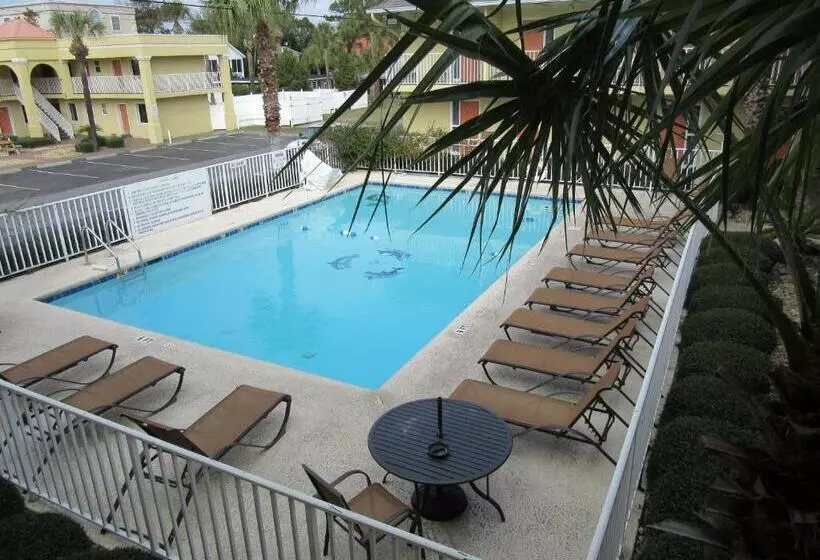 Отель Dunes Inn & Suites  Tybee Island
