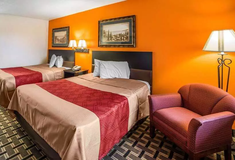 בית מלון כפרי Econo Lodge Downtown