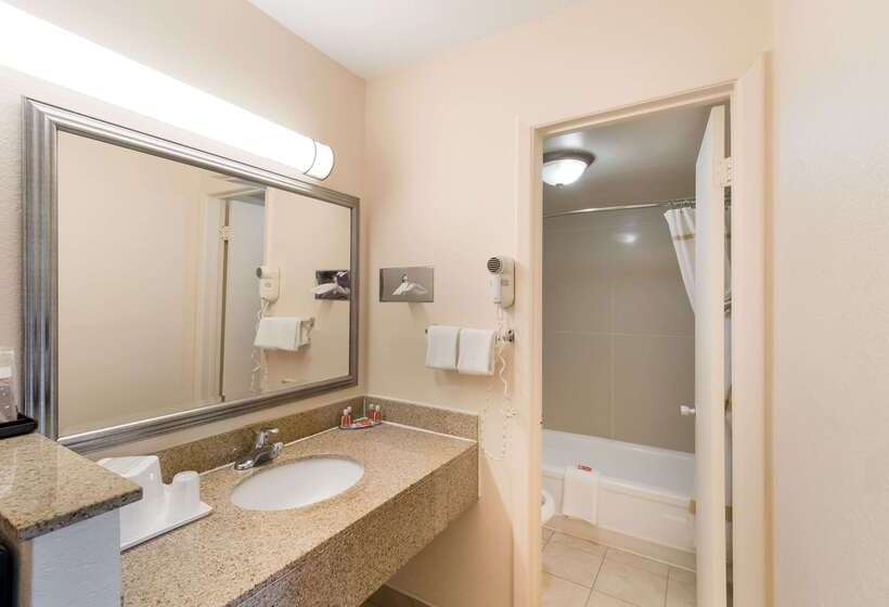 호텔 Econo Lodge North Washington