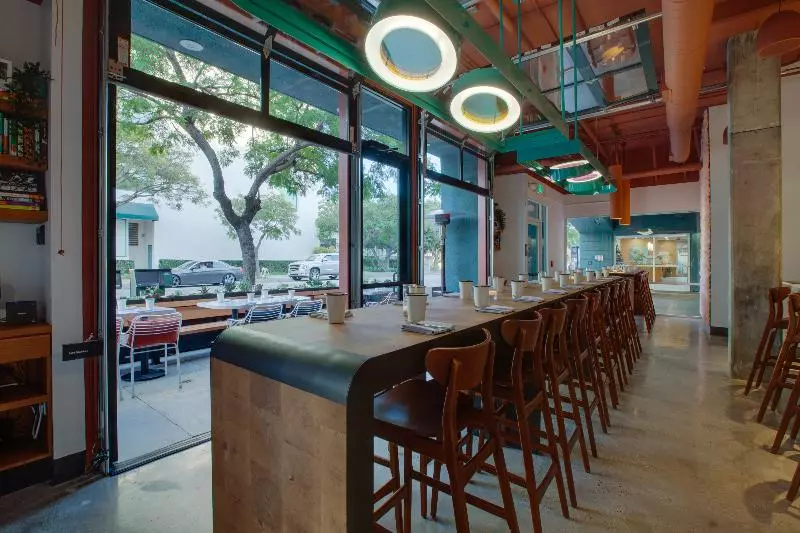 Gateway Hotel Santa Monica