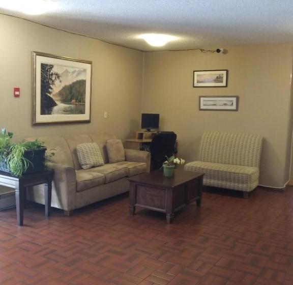 فندق Haida Way Motor Inn