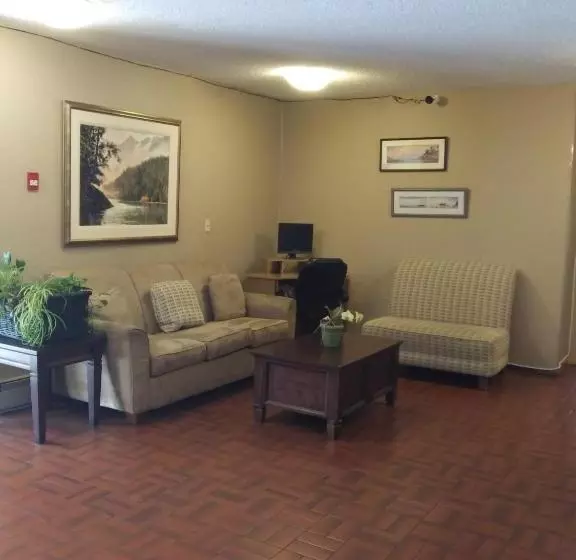 Отель Haida Way Motor Inn