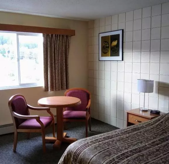 Отель Haida Way Motor Inn