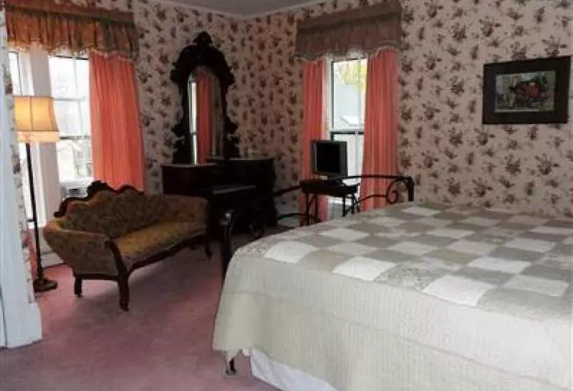 فندق Hillsdale House Inn