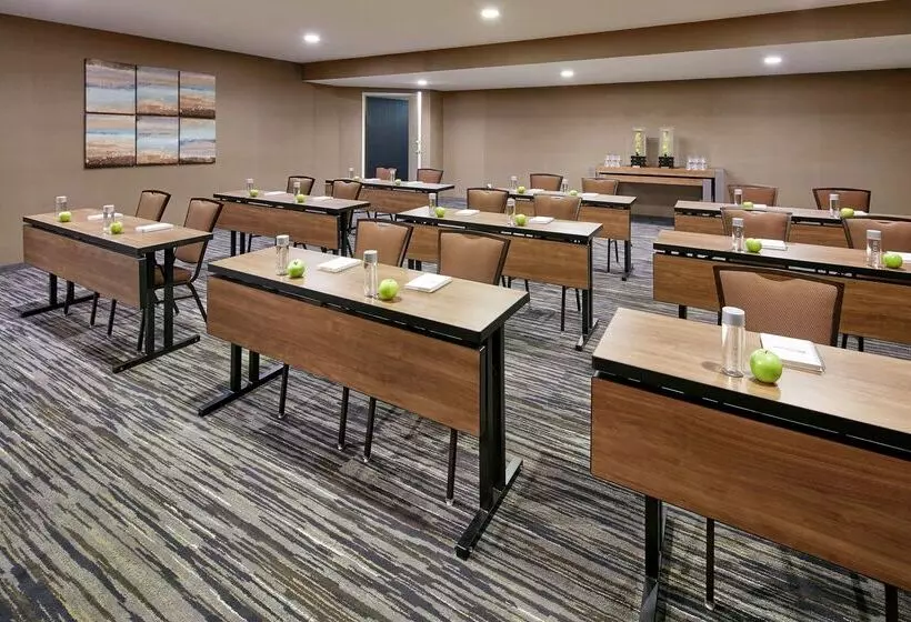 בית מלון כפרי Hilton Garden Inn San Diego Mission Valley Stadium