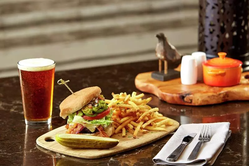 בית מלון כפרי Hilton Garden Inn San Diego Mission Valley Stadium