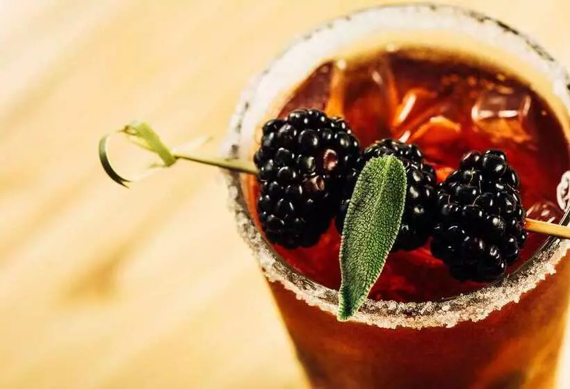 酒店 Hilton Winnipeg Airport Suites