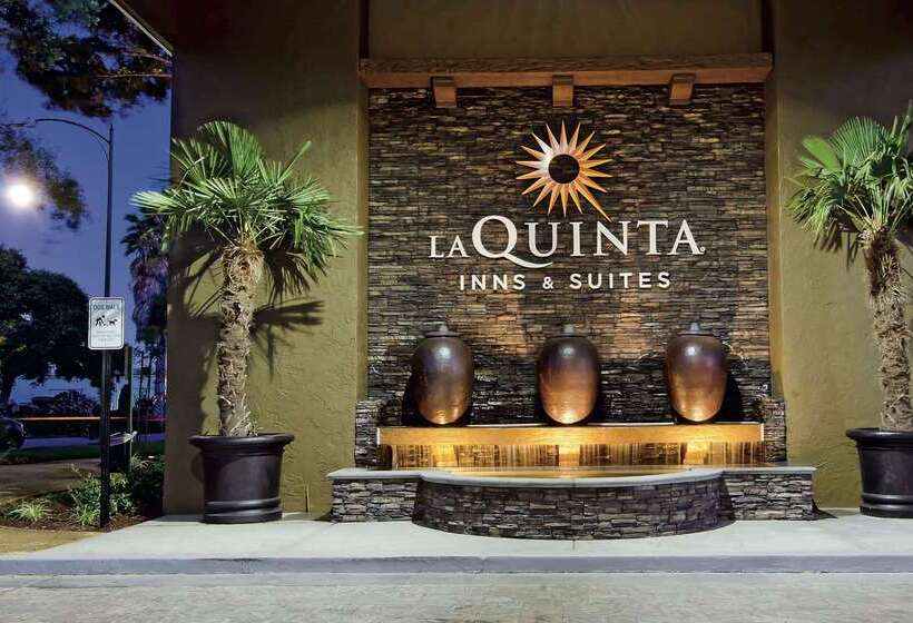 בית מלון כפרי La Quinta By Wyndham San Jose Airport