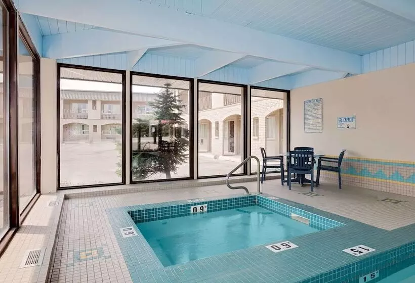 호텔 Metro Inn Calgary Northwest