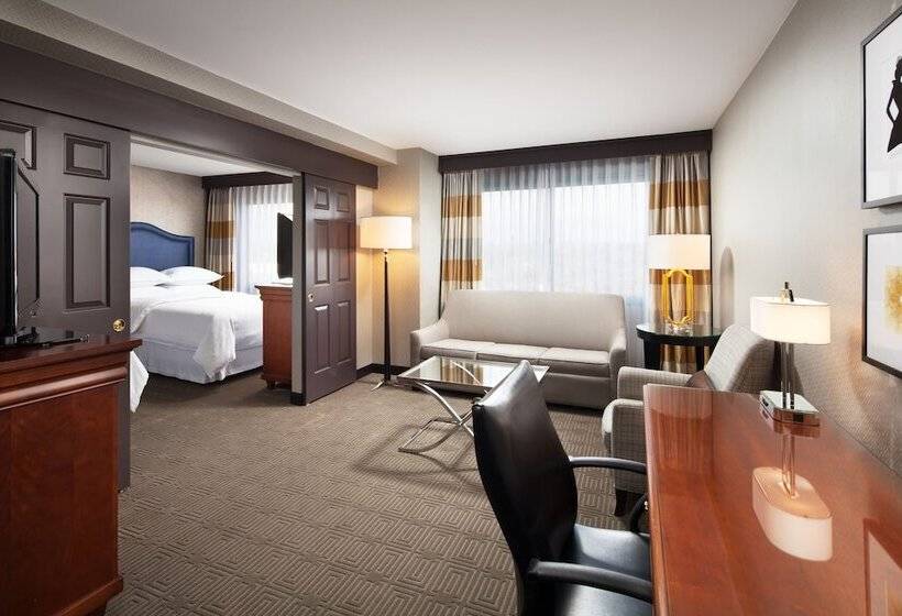 Hotel Sheraton Fairplex Suites & Conference Center