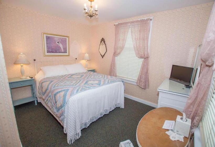 호텔 Terrace Inn And 1911 Restaurant