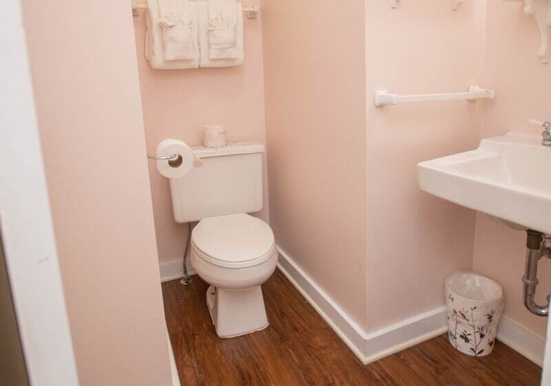 호텔 Terrace Inn And 1911 Restaurant