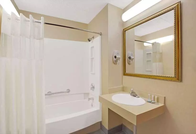 酒店 Travelodge By Wyndham Parsippany