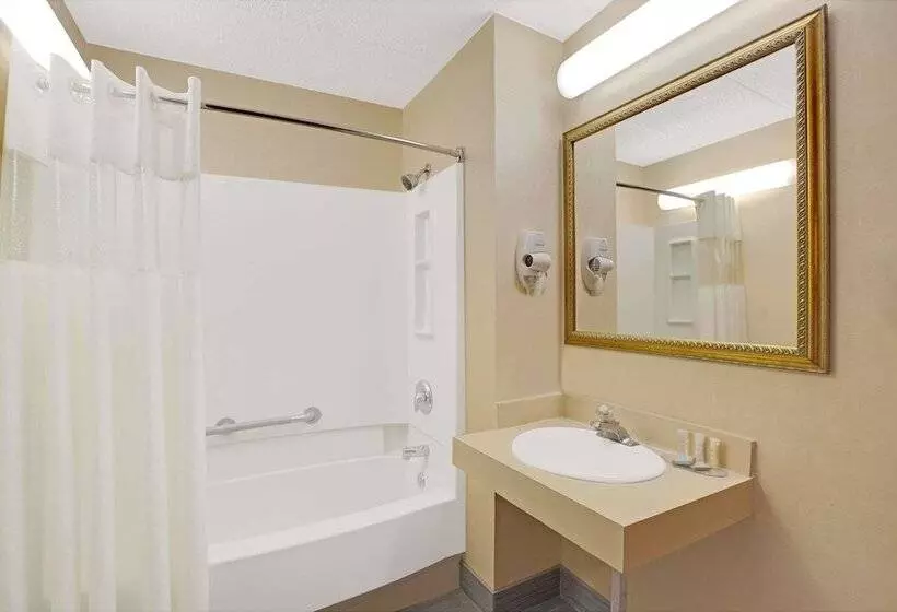 酒店 Travelodge By Wyndham Parsippany