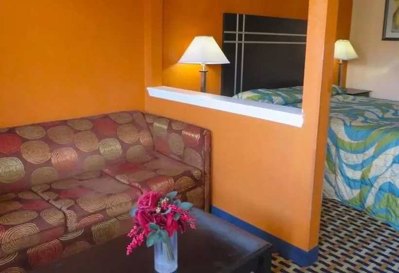 モーテル Weatherford Inn And Suites