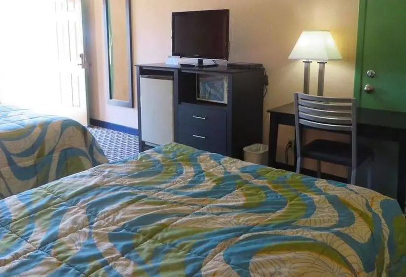 モーテル Weatherford Inn And Suites