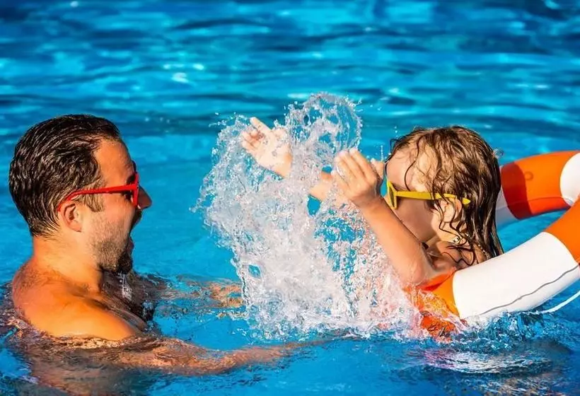 モーテル Weatherford Inn And Suites