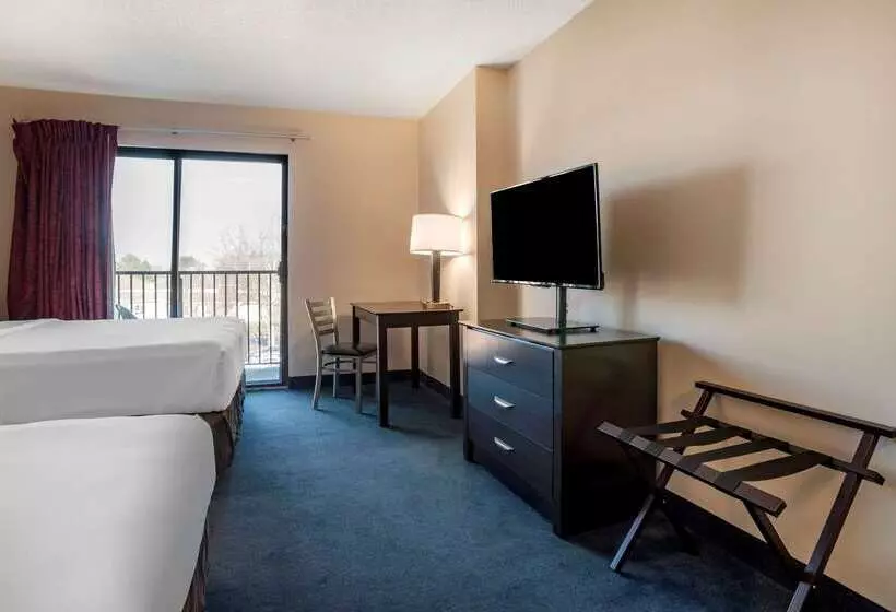 استراحتگاه Econo Lodge Inn & Suites Rehoboth Beach