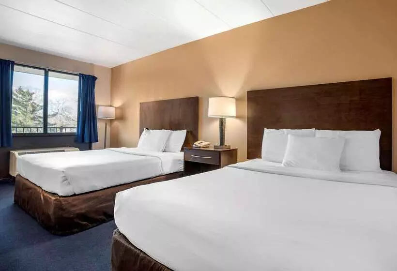 استراحتگاه Econo Lodge Inn & Suites Rehoboth Beach