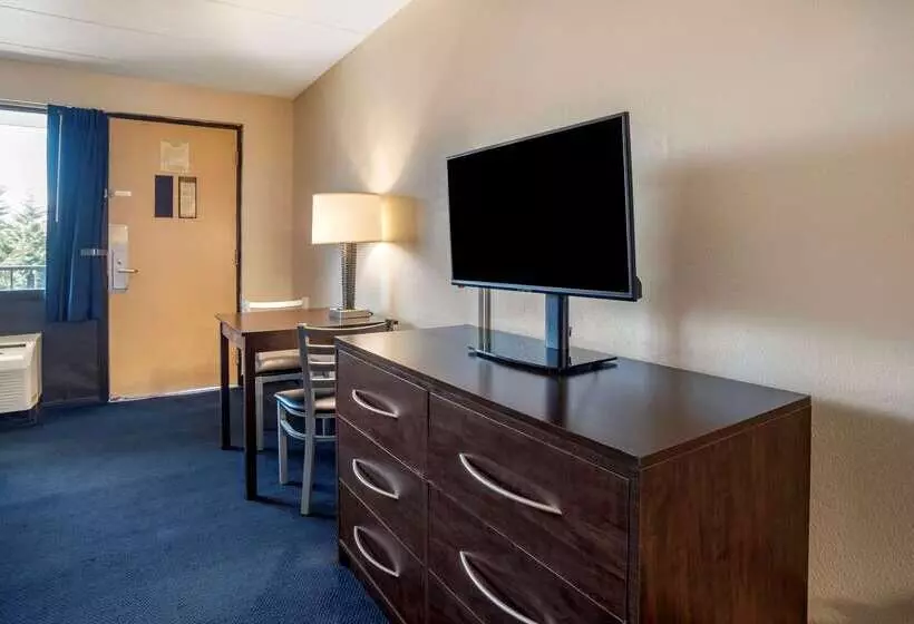 استراحتگاه Econo Lodge Inn & Suites Rehoboth Beach