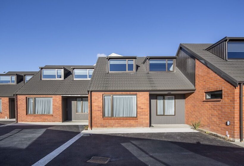 Dunedin Motel And Villas