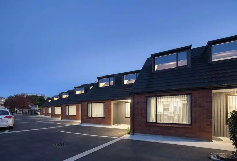 Dunedin Motel And Villas