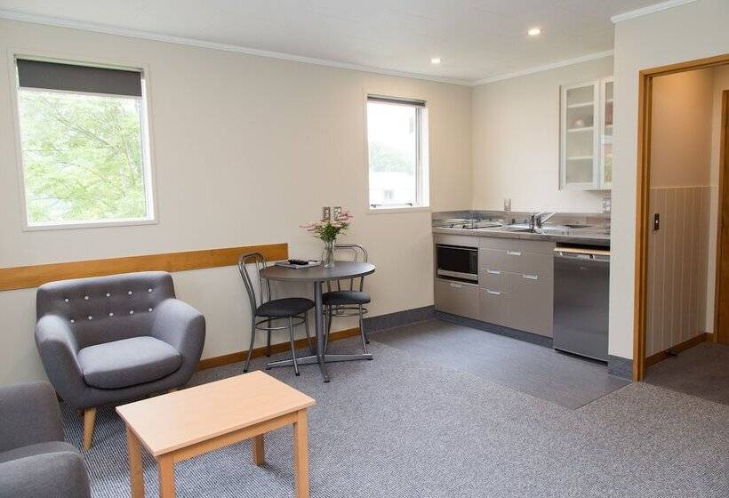 Dunedin Motel And Villas