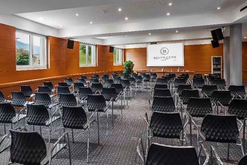 Отель Belvedere Locarno