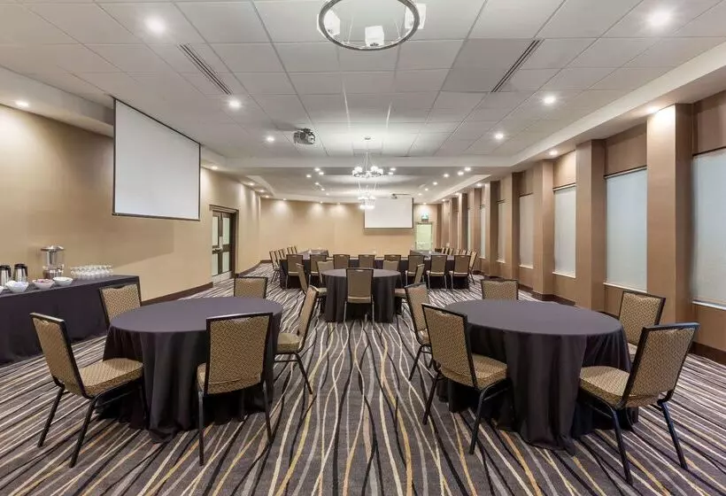 Best Western Plus Leamington Hotel & Conference Centre