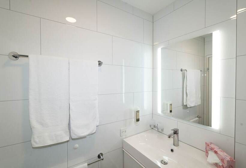 בית מלון כפרי Conti Dietikon