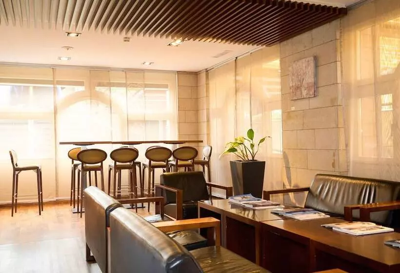 Szálloda Conti Dietikon