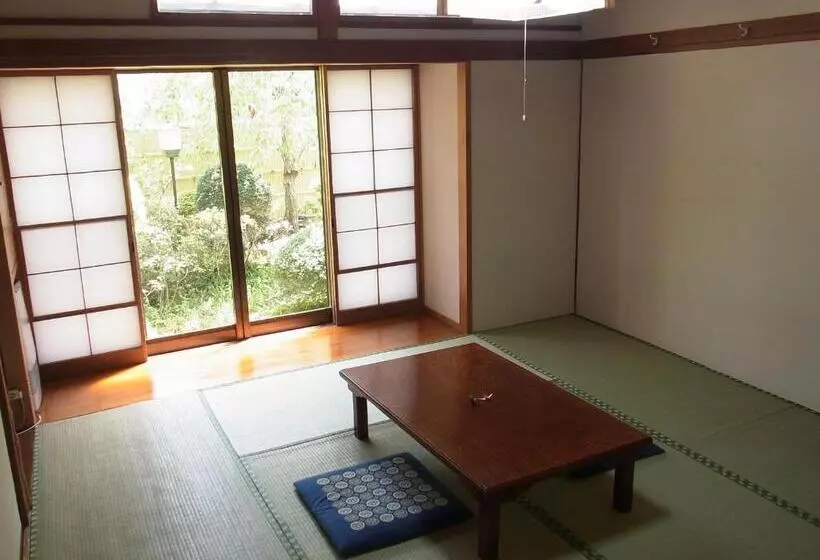 Отель Fuji Hakone Guest House