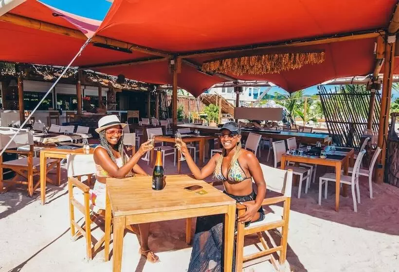 Hommage Hotel & Residences