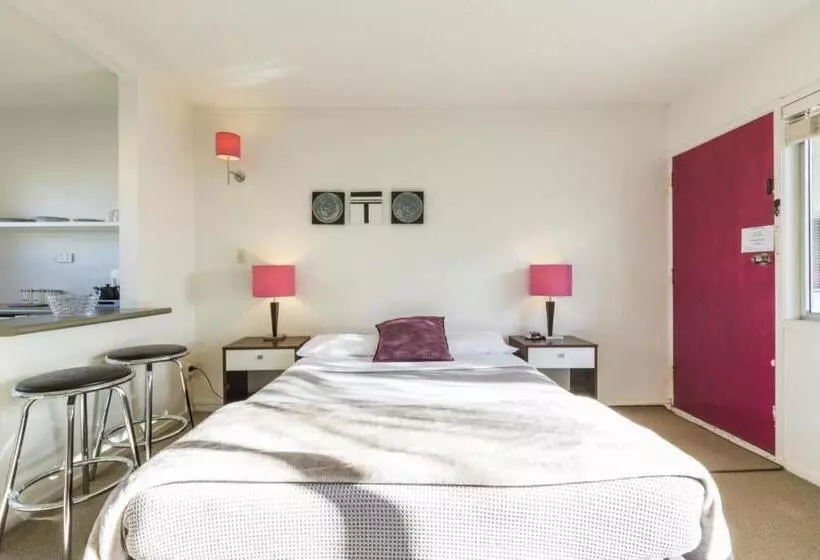 هتل Mt Albert Motor Lodge