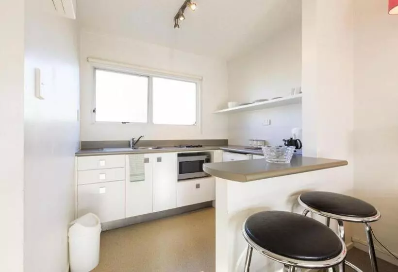 هتل Mt Albert Motor Lodge