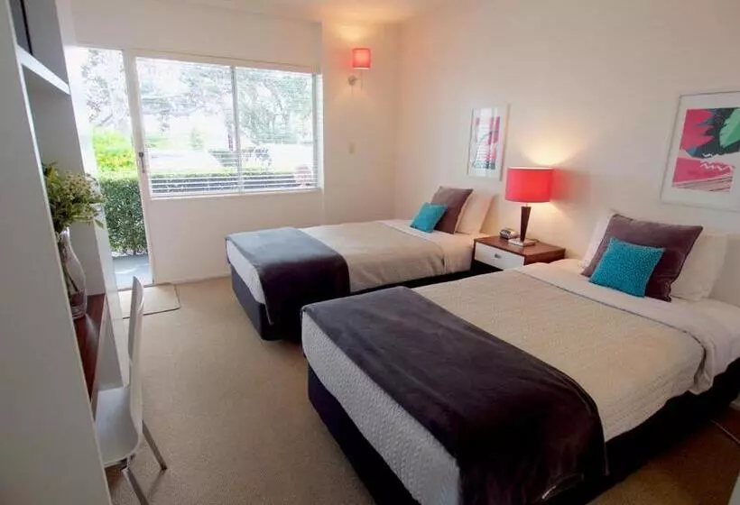 هتل Mt Albert Motor Lodge