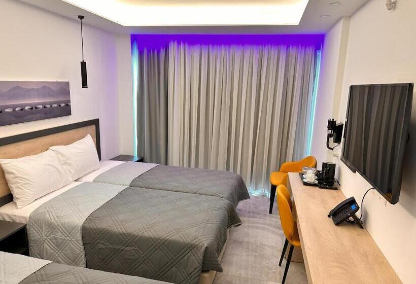 هتل Papouis Protaras