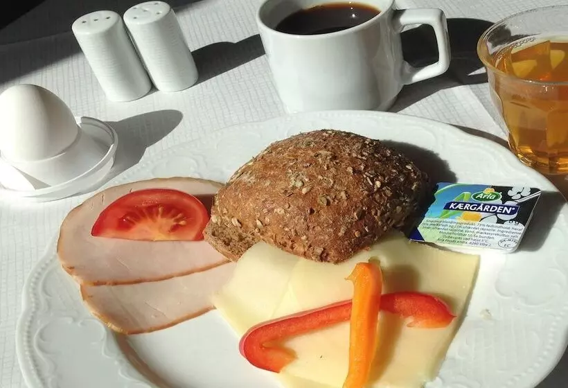 فندق Taastrup Park