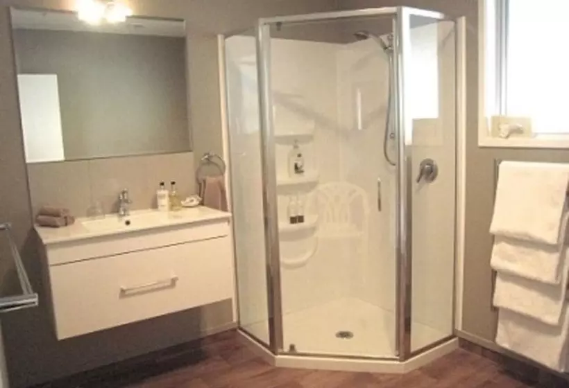 فندق على الطريق Buller Court On Palmerston