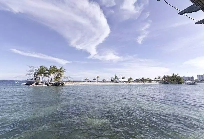 Bluewater Maribago Beach Resort